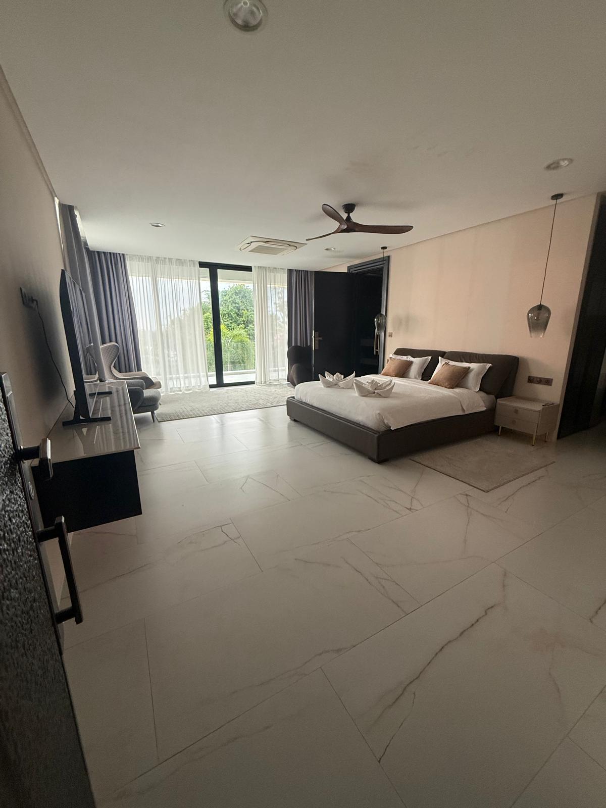 Private ocean suite bedroom